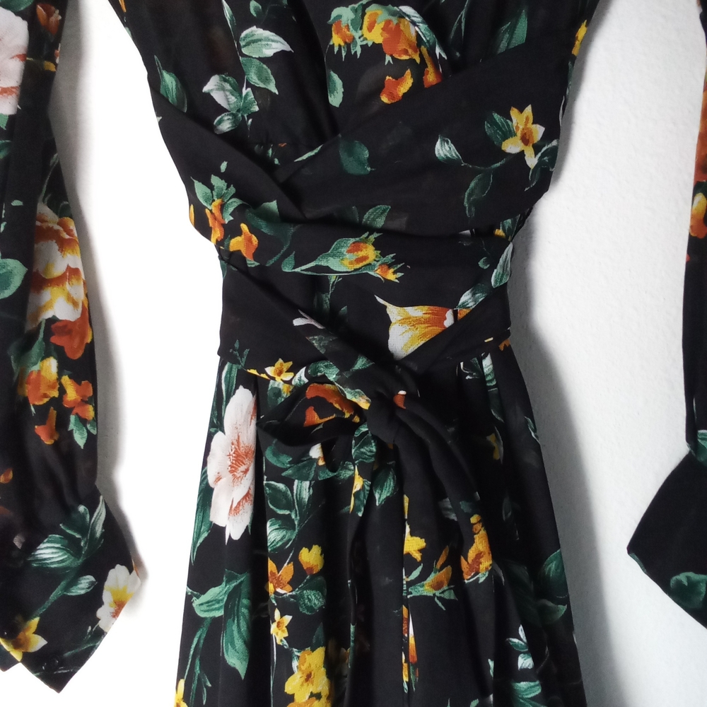 Floral Black Maxi Wrap Dress Size S Garden Boho Wedding Guest - Picture 2 of 6